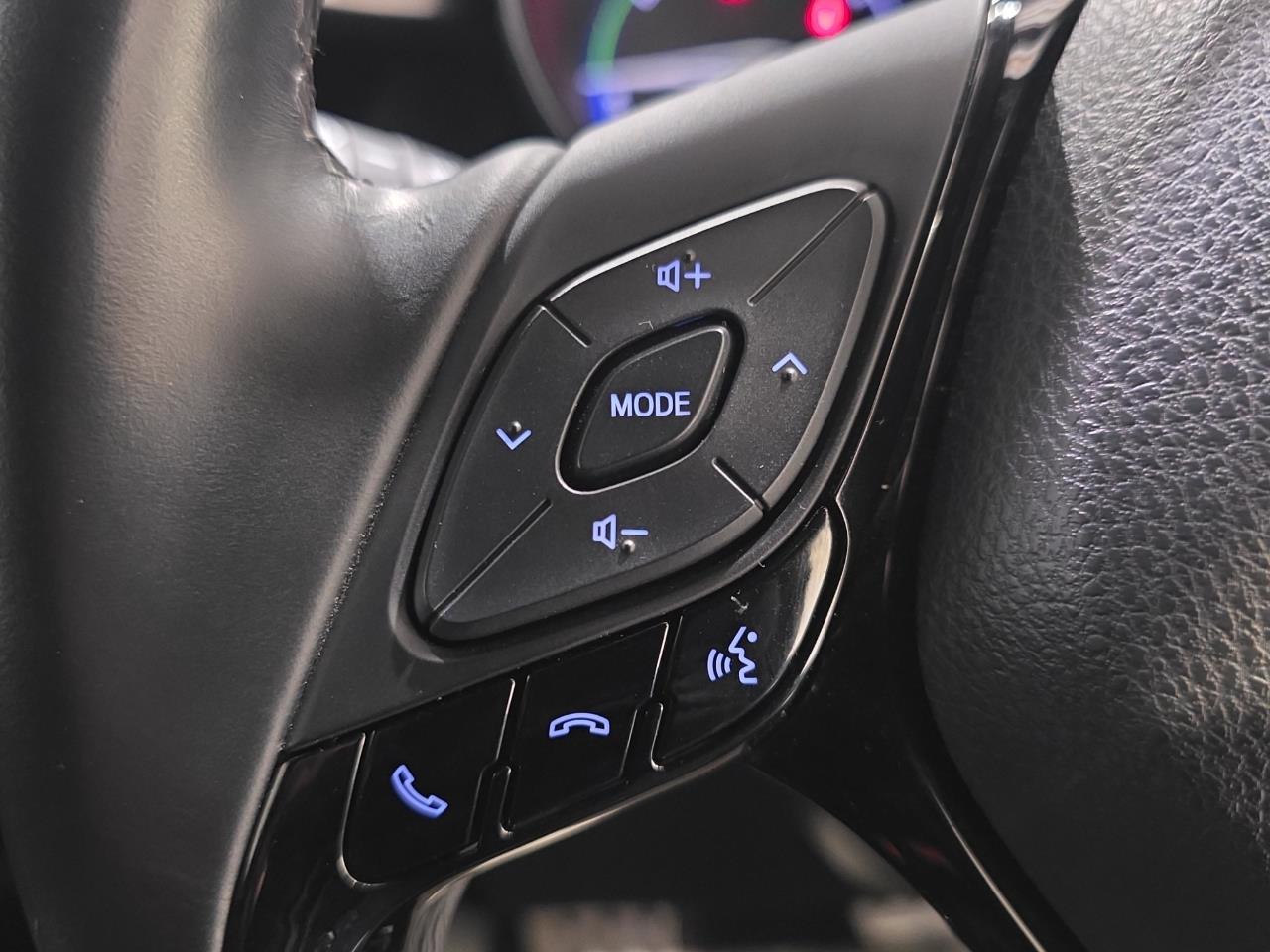 2018 Toyota C-HR Hybrid S LED Edition RV/SUV REVERSING CAMERA + CRUISE CONTROL + SMART KEY