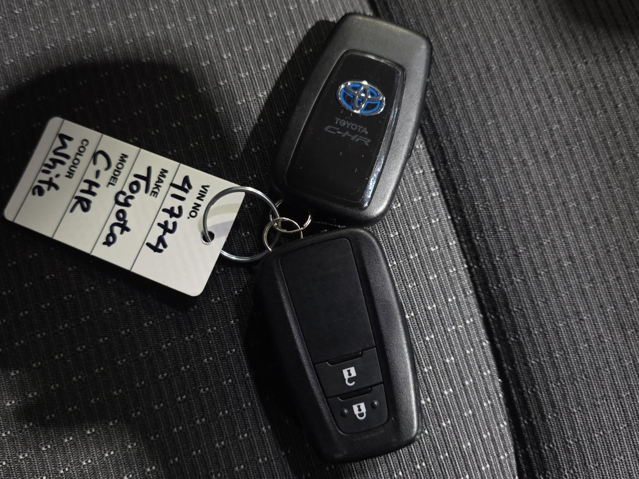 2018 Toyota C-HR Hybrid S LED Edition RV/SUV REVERSING CAMERA + CRUISE CONTROL + SMART KEY