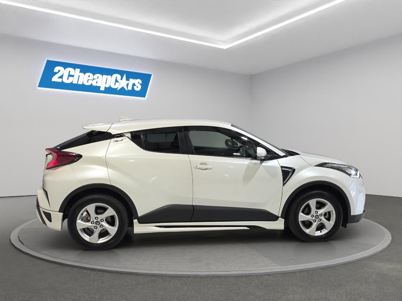 2018 Toyota C-HR Hybrid S LED Edition RV/SUV REVERSING CAMERA + CRUISE CONTROL + SMART KEY