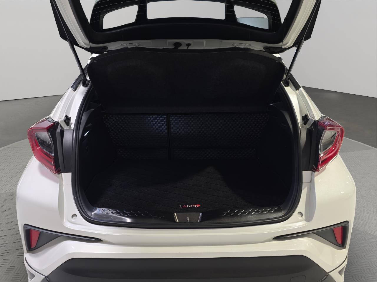 2018 Toyota C-HR Hybrid S LED Edition RV/SUV REVERSING CAMERA + CRUISE CONTROL + SMART KEY