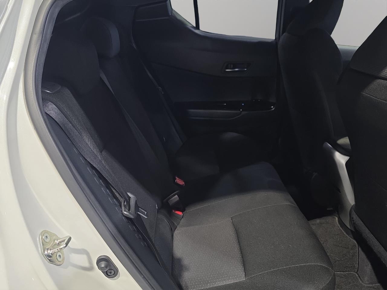 2018 Toyota C-HR Hybrid S LED Edition RV/SUV REVERSING CAMERA + CRUISE CONTROL + SMART KEY