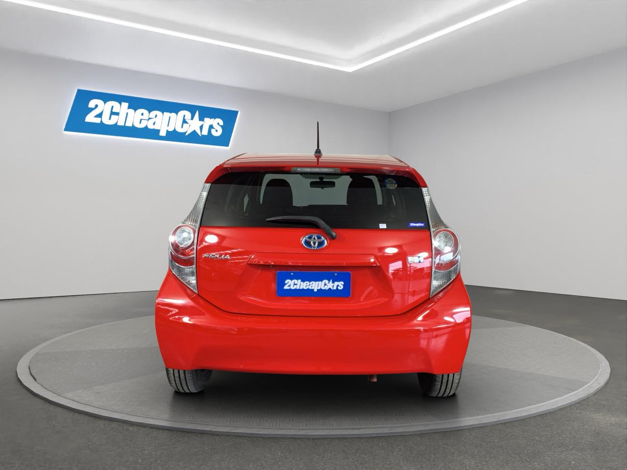 2013 Toyota Aqua G Hatchback PUSH BUTTON START + AUTO LIGHTS + REVERSING CAMERA