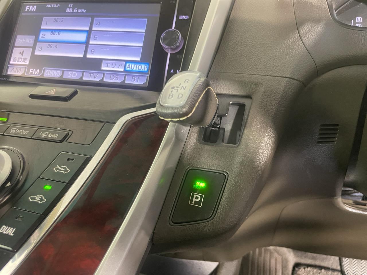 2014 Toyota SAI New Shape S Sedan LOW KM + REVERSING CAMERA + AUTO LIGHTS