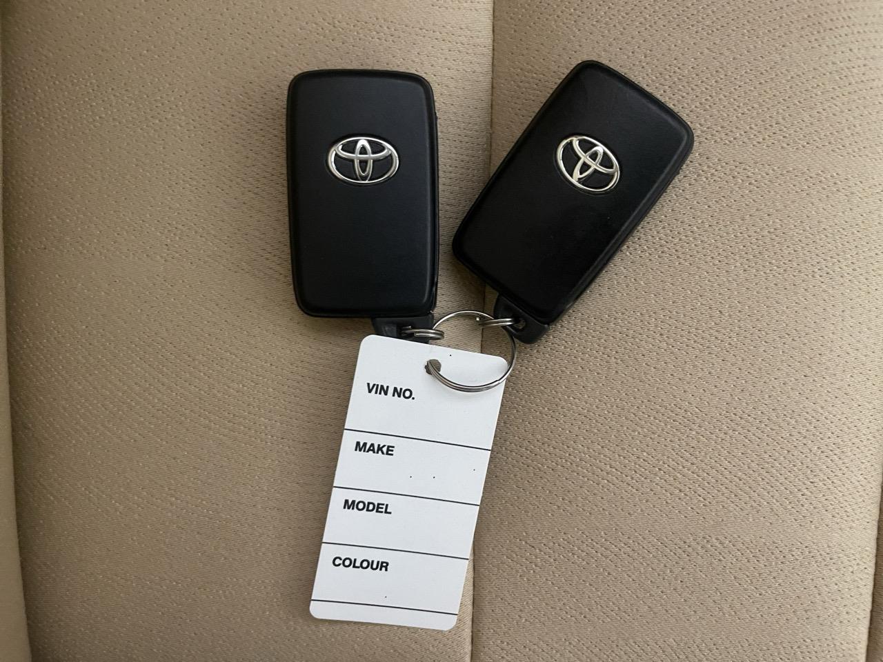 2014 Toyota SAI New Shape S Sedan LOW KM + REVERSING CAMERA + AUTO LIGHTS