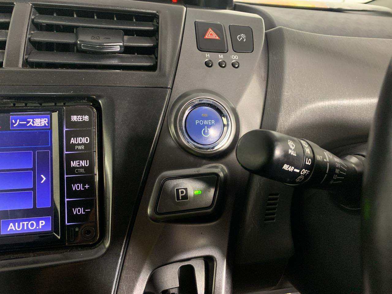 2013 Toyota Prius Alpha S Station Wagon PUSH BUTTON START + AUTO LIGHTS + REVERSING CAMERA