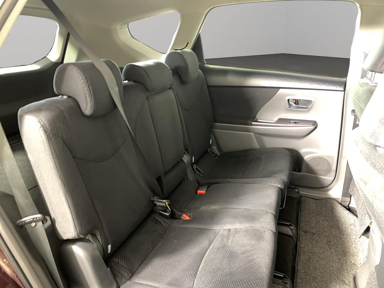 2013 Toyota Prius Alpha S Station Wagon PUSH BUTTON START + AUTO LIGHTS + REVERSING CAMERA