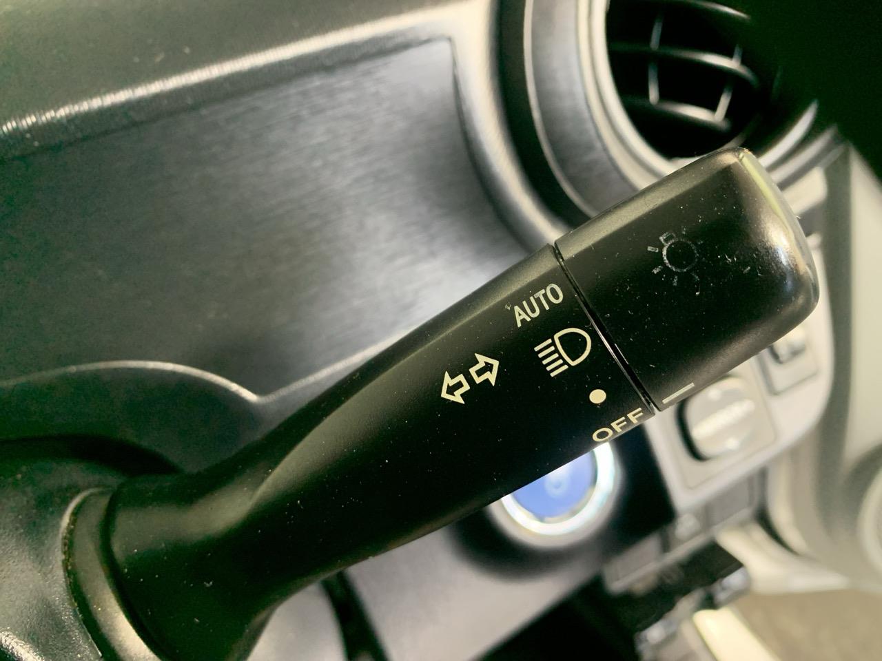 2012 Toyota Aqua S Hatchback REVERSING CAMERA + PUSH BUTTON START + AUTO LIGHTS