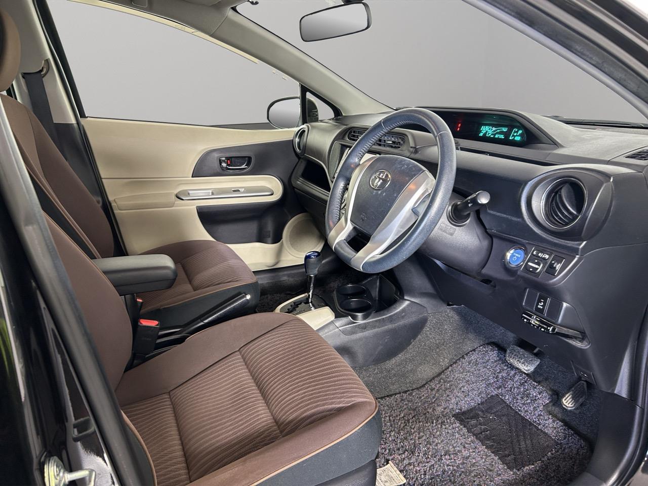 2013 Toyota Aqua G Hatchback SMART KEY + AUTO LIGHTS + MAG WHEEL