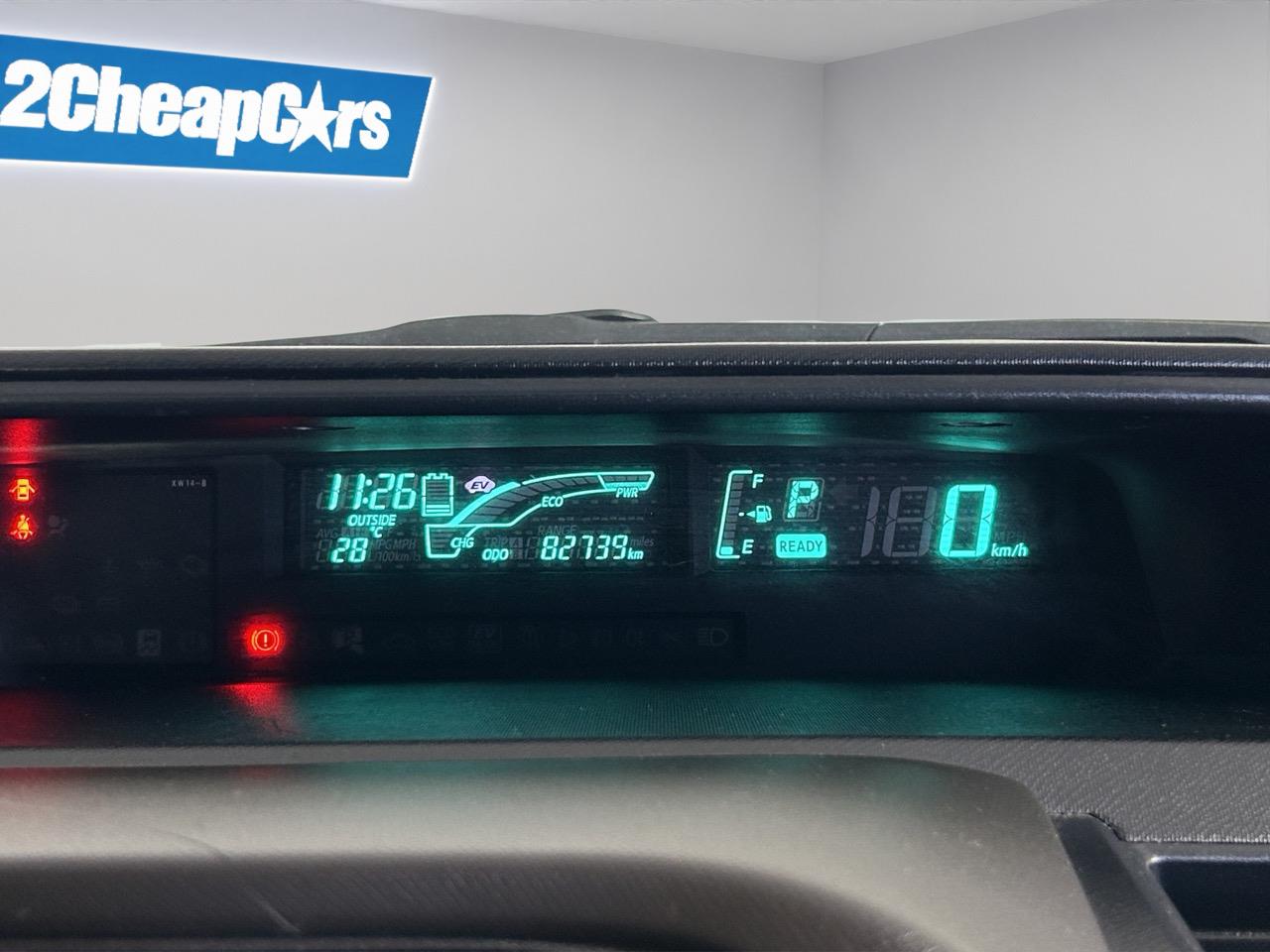 2013 Toyota Aqua G Hatchback SMART KEY + AUTO LIGHTS + MAG WHEEL