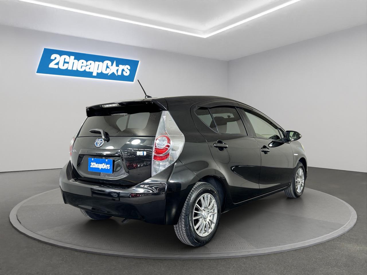 2013 Toyota Aqua G Hatchback SMART KEY + AUTO LIGHTS + MAG WHEEL