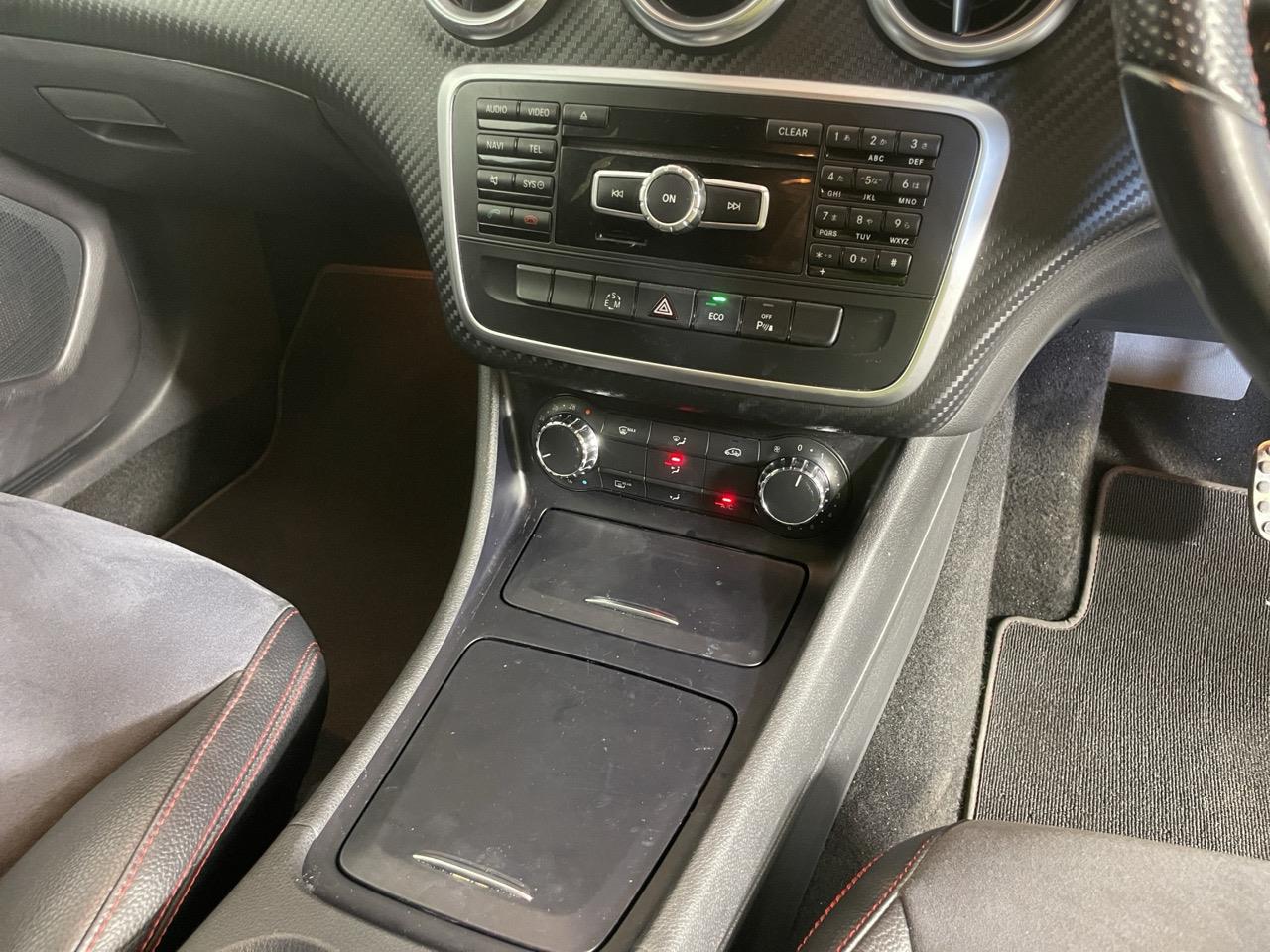 2013 Mercedes A180 SPORT NIGHT PACKAGE Hatchback REVESING CAMERA + PUSH SRART + AUTO LIGHTS