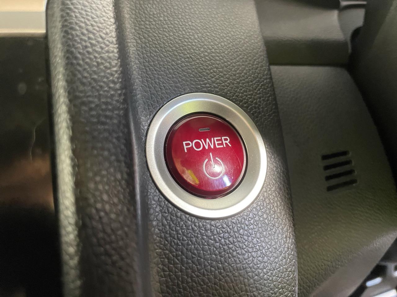 2013 Honda Fit Jazz Hybrid Late Shape Hatchback REVERSING CAMERA + PUSH START