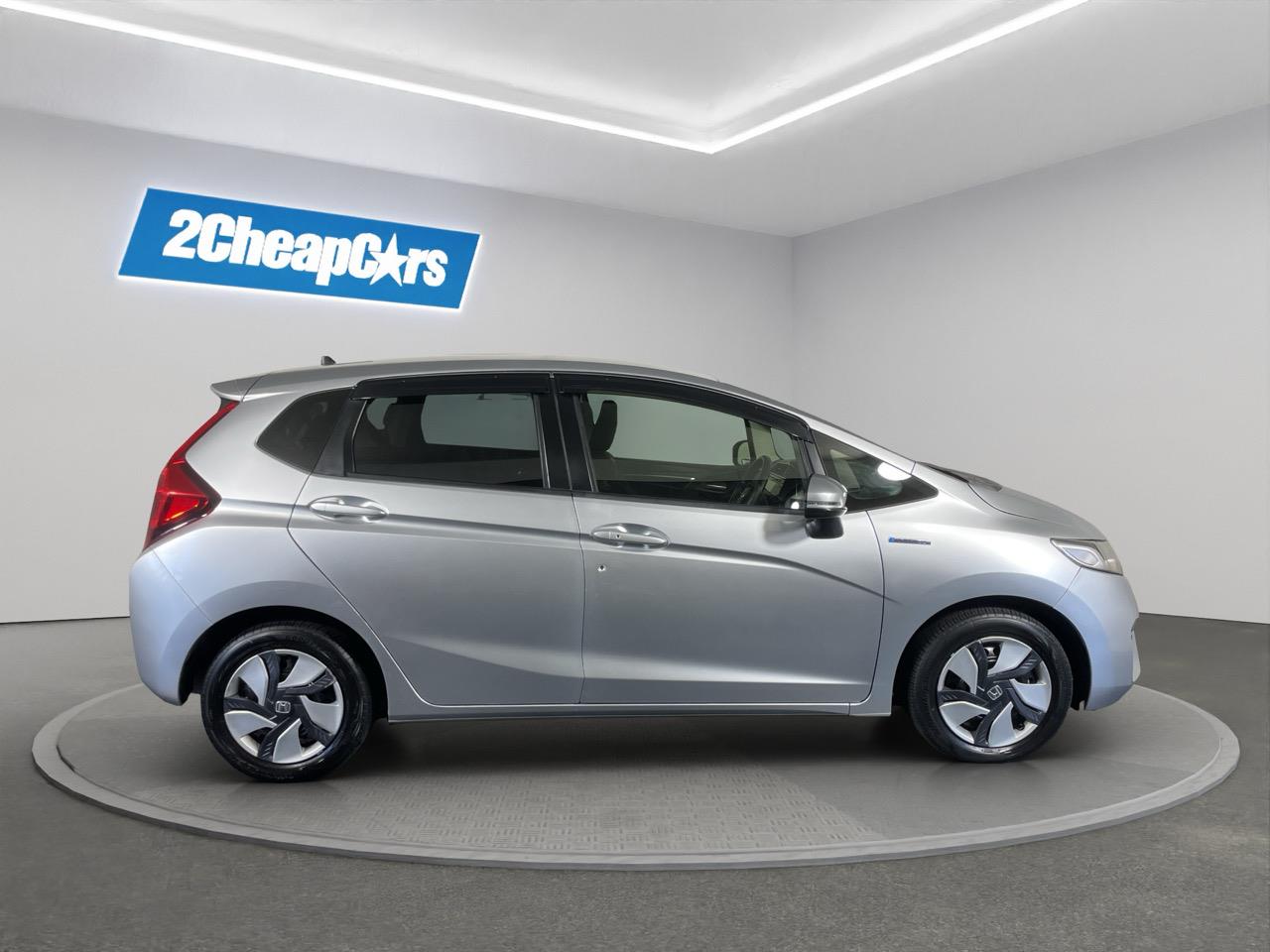 2013 Honda Fit Jazz Hybrid Late Shape Hatchback REVERSING CAMERA + PUSH START