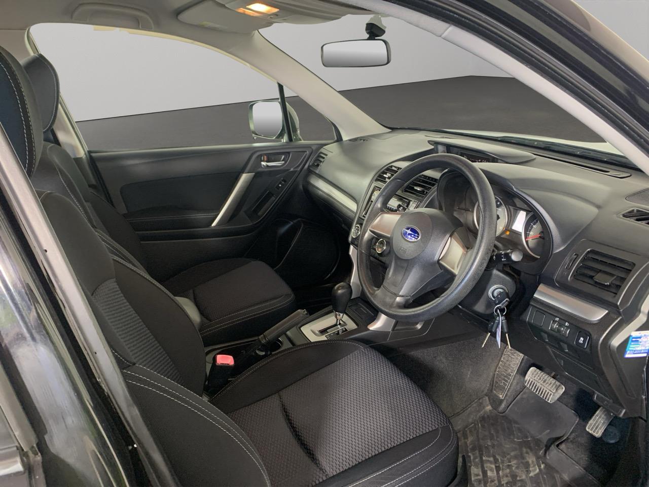 2013 Subaru Forester AWD RV/SUV GREAT SPACE + GREAT FUEL EFFICIENCY