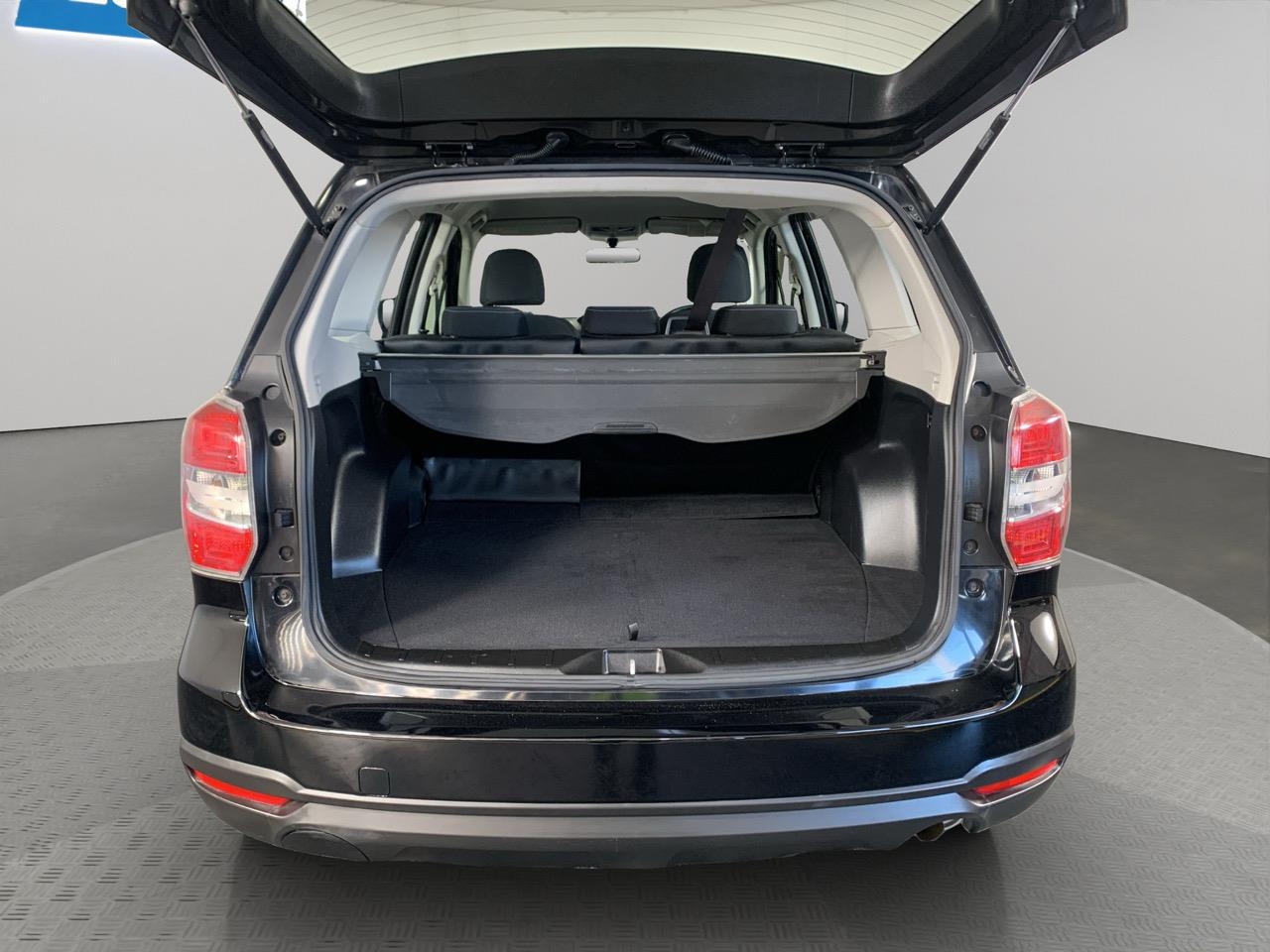 2013 Subaru Forester AWD RV/SUV GREAT SPACE + GREAT FUEL EFFICIENCY