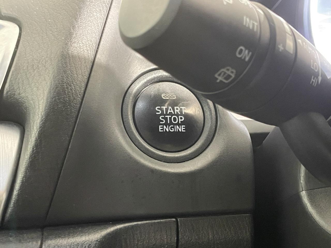 2014 Mazda Axela SPORT  20S Hatchback REVERSING CAMERA + AUTO LIGHTS + PUSH START