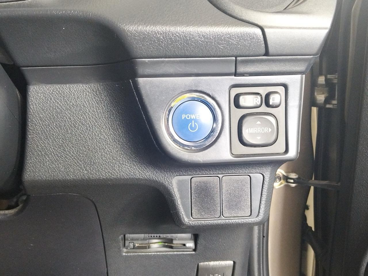 2015 Toyota Corolla Fielder Hybrid Station Wagon AUTO LIGHTS + PUSH START + REVERSING CAMERA