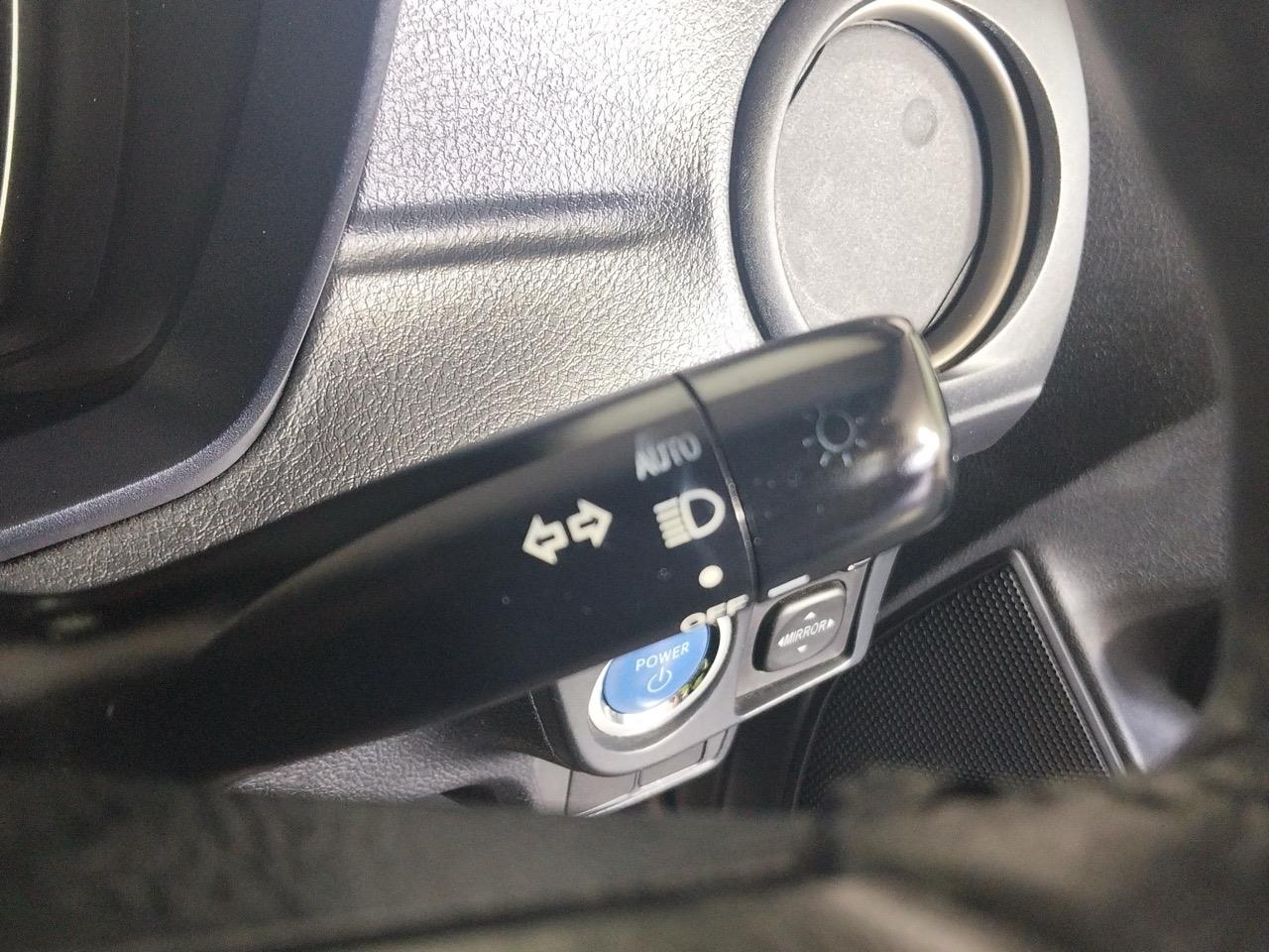 2015 Toyota Corolla Fielder Hybrid Station Wagon AUTO LIGHTS + PUSH START + REVERSING CAMERA