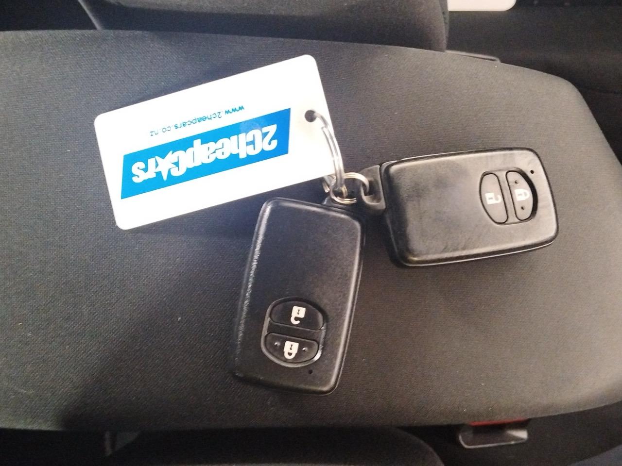 2015 Toyota Corolla Fielder Hybrid Station Wagon AUTO LIGHTS + PUSH START + REVERSING CAMERA