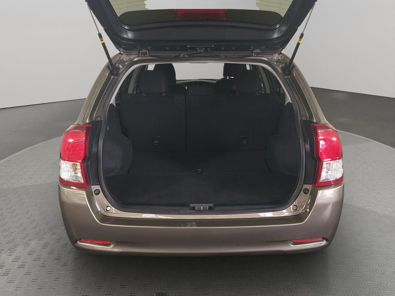 2015 Toyota Corolla Fielder Hybrid Station Wagon AUTO LIGHTS + PUSH START + REVERSING CAMERA