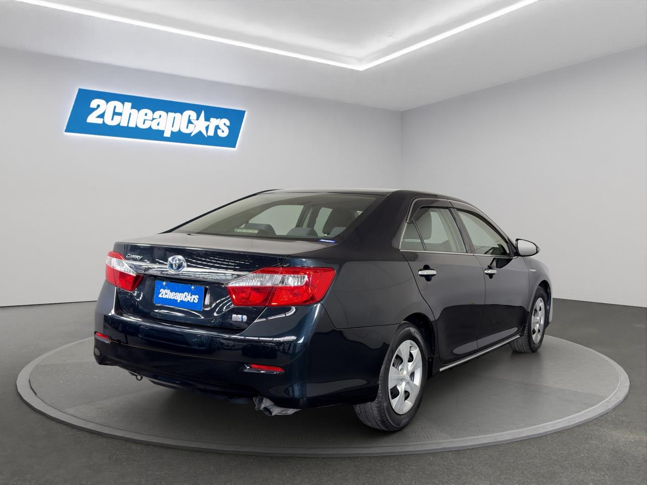 2013 Toyota Camry Hybrid Sedan REVERSING CAMERA + AUTO LIGHTS + PUSH BUTTON START