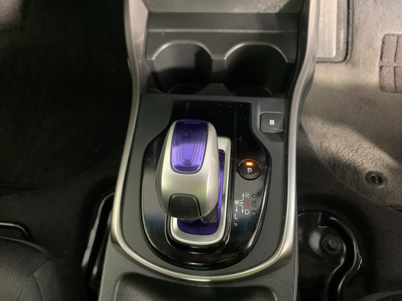 2015 Honda Grace Hybrid LX Sedan CRUISE CONTROL + REVERSING CAMERA + AUTO LIGHTS