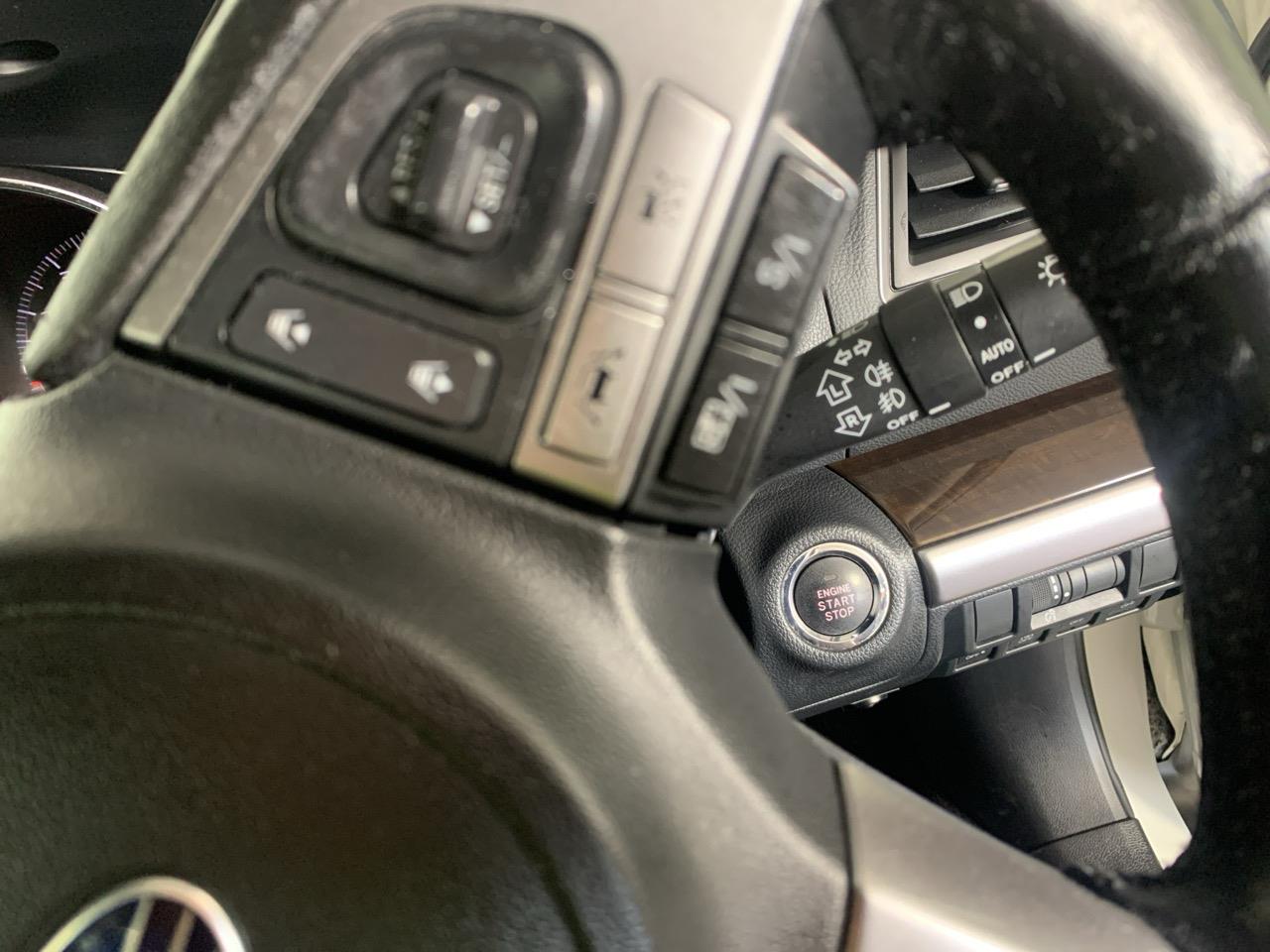 2015 Subaru Outback AWD Eyesight New Shape Station Wagon AWD + CRUISE CONTROL + HEATED SEATS + PADDLE SHIFT