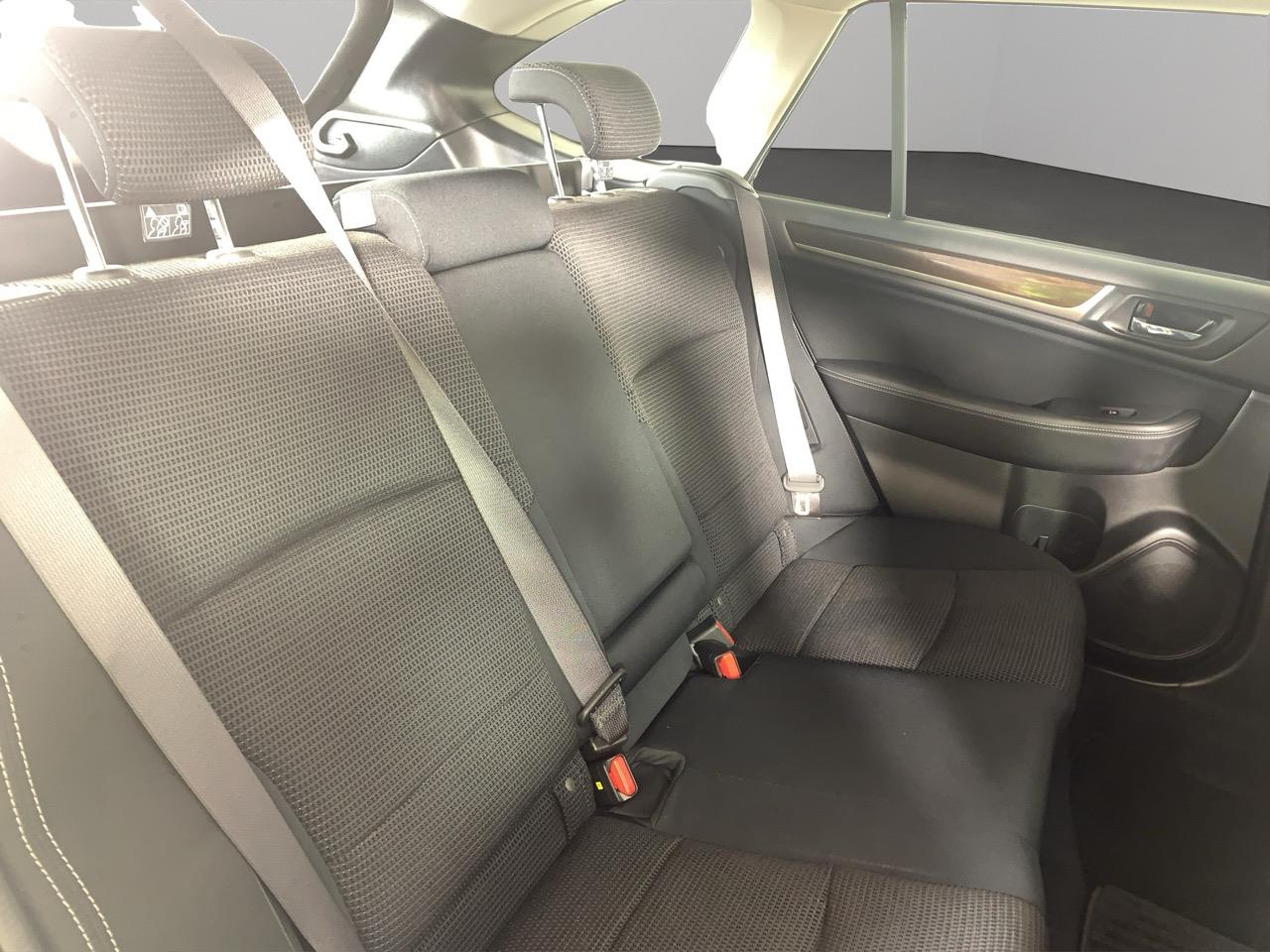 2015 Subaru Outback AWD Eyesight New Shape Station Wagon AWD + CRUISE CONTROL + HEATED SEATS + PADDLE SHIFT