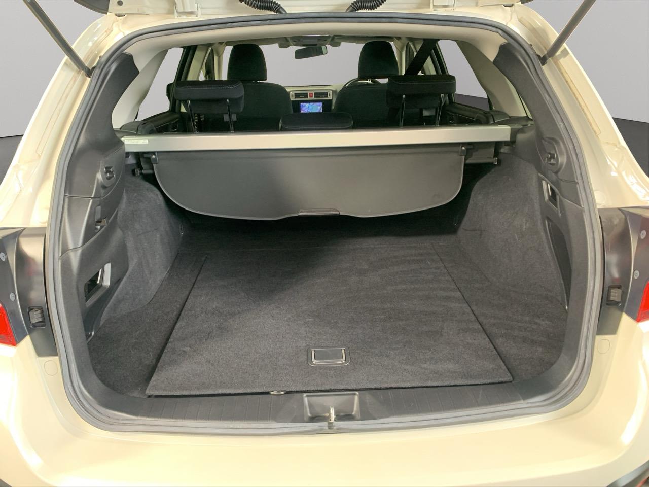 2015 Subaru Outback AWD Eyesight New Shape Station Wagon AWD + CRUISE CONTROL + HEATED SEATS + PADDLE SHIFT