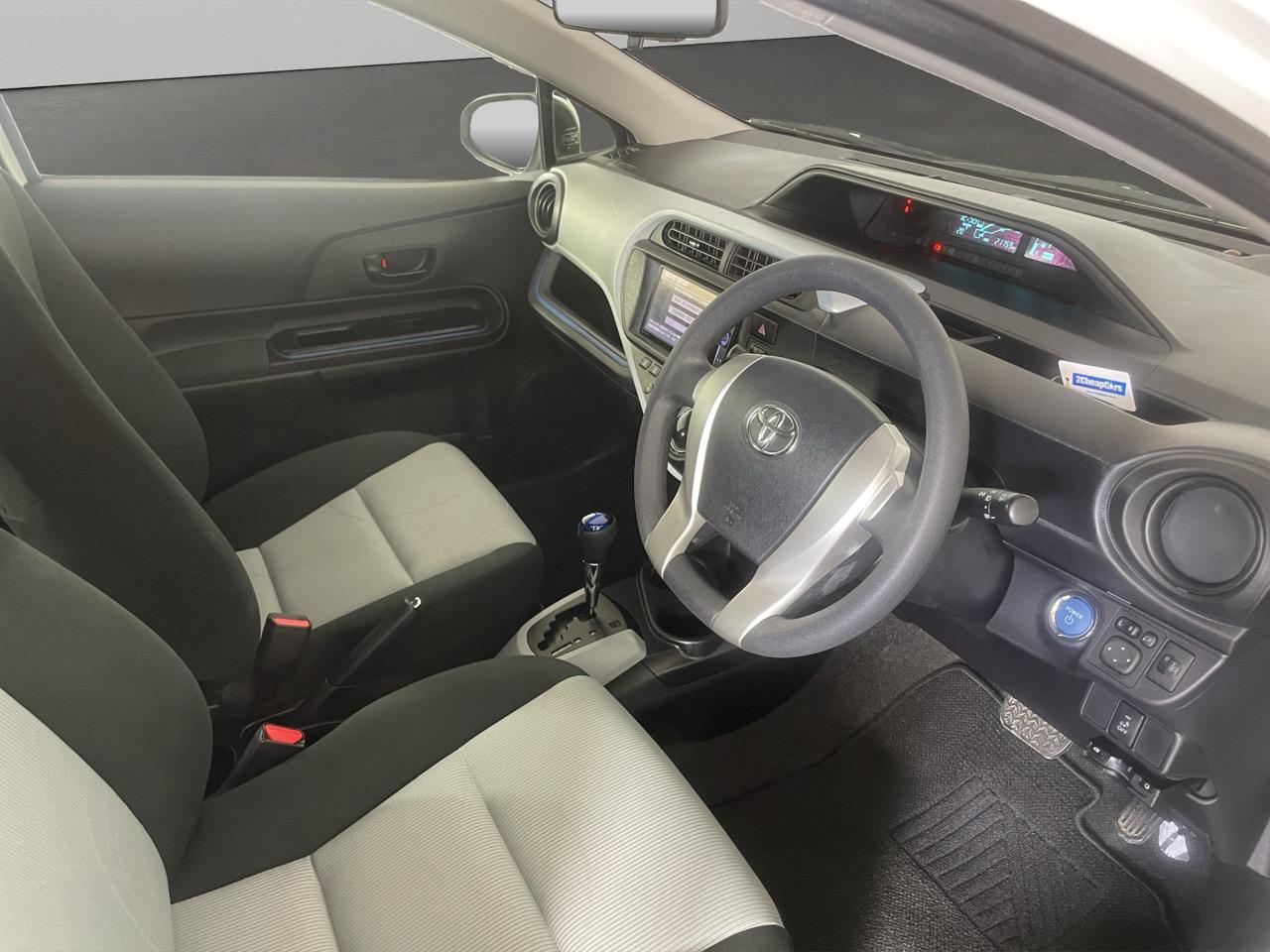 2014 Toyota Aqua S Hatchback LOW KM + REVERSING CAMERA + AUTO LIGHTS