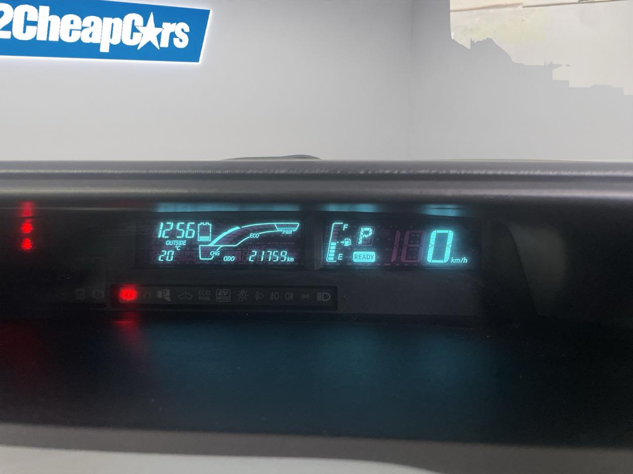 2014 Toyota Aqua S Hatchback LOW KM + REVERSING CAMERA + AUTO LIGHTS