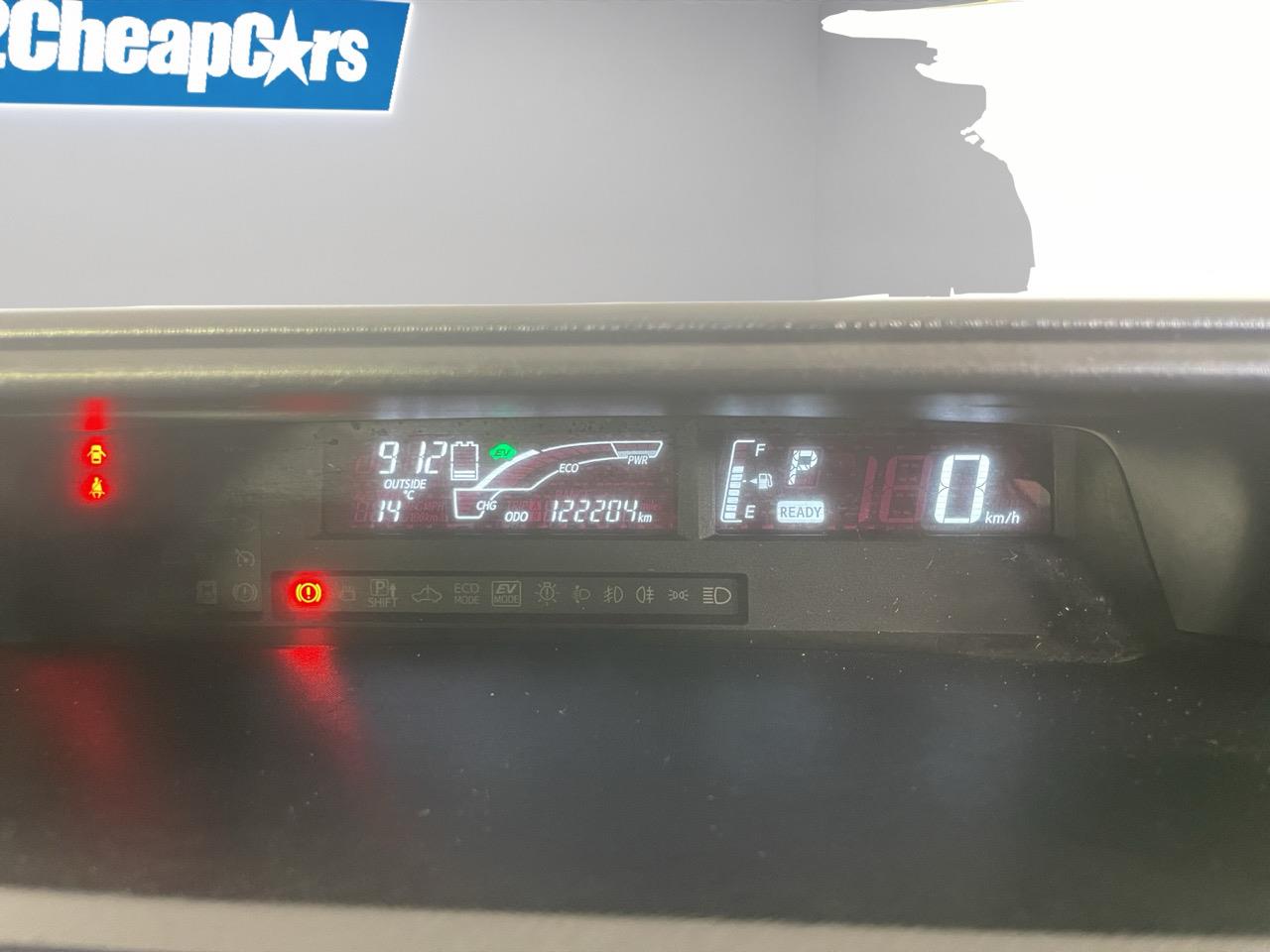 2015 Toyota Aqua Facelift Model S Hatchback REVERSING CAMERA + AUTO LIGHTS + PUSH START