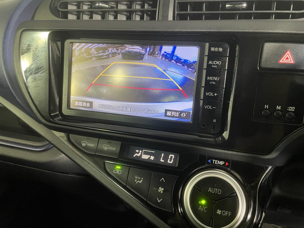 2015 Toyota Aqua Facelift Model S Hatchback REVERSING CAMERA + AUTO LIGHTS + PUSH START