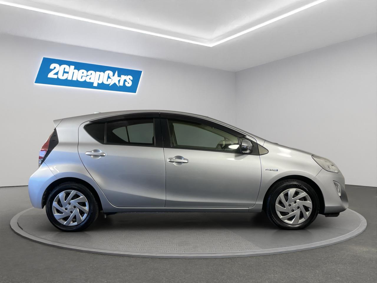 2015 Toyota Aqua Facelift Model S Hatchback REVERSING CAMERA + AUTO LIGHTS + PUSH START