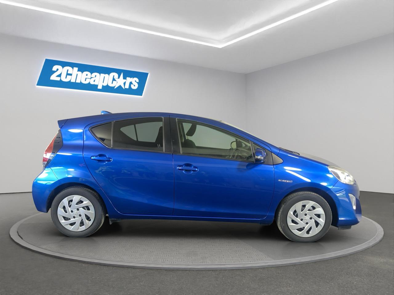 2015 Toyota Aqua Facelift Model S Hatchback PUSH BUTTON START + AUTO LIGHTS + REVERSING CAMERA