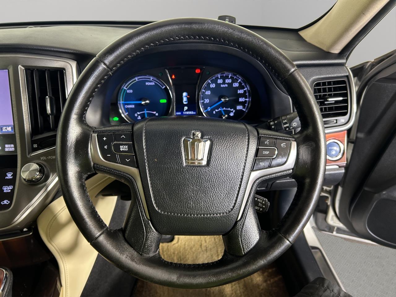 2013 Toyota Crown Hybrid Royal Saloon Sedan REVERSING CAMERA + CRUISE CONTROL + LUXURY DESIGN