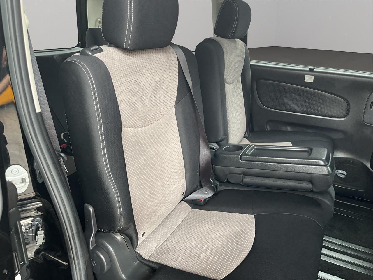 2013 Nissan Serena AUTECH RIDER People Mover CRUISE CONTROL + PUSH BUTTON START + AUTO LIGHTS