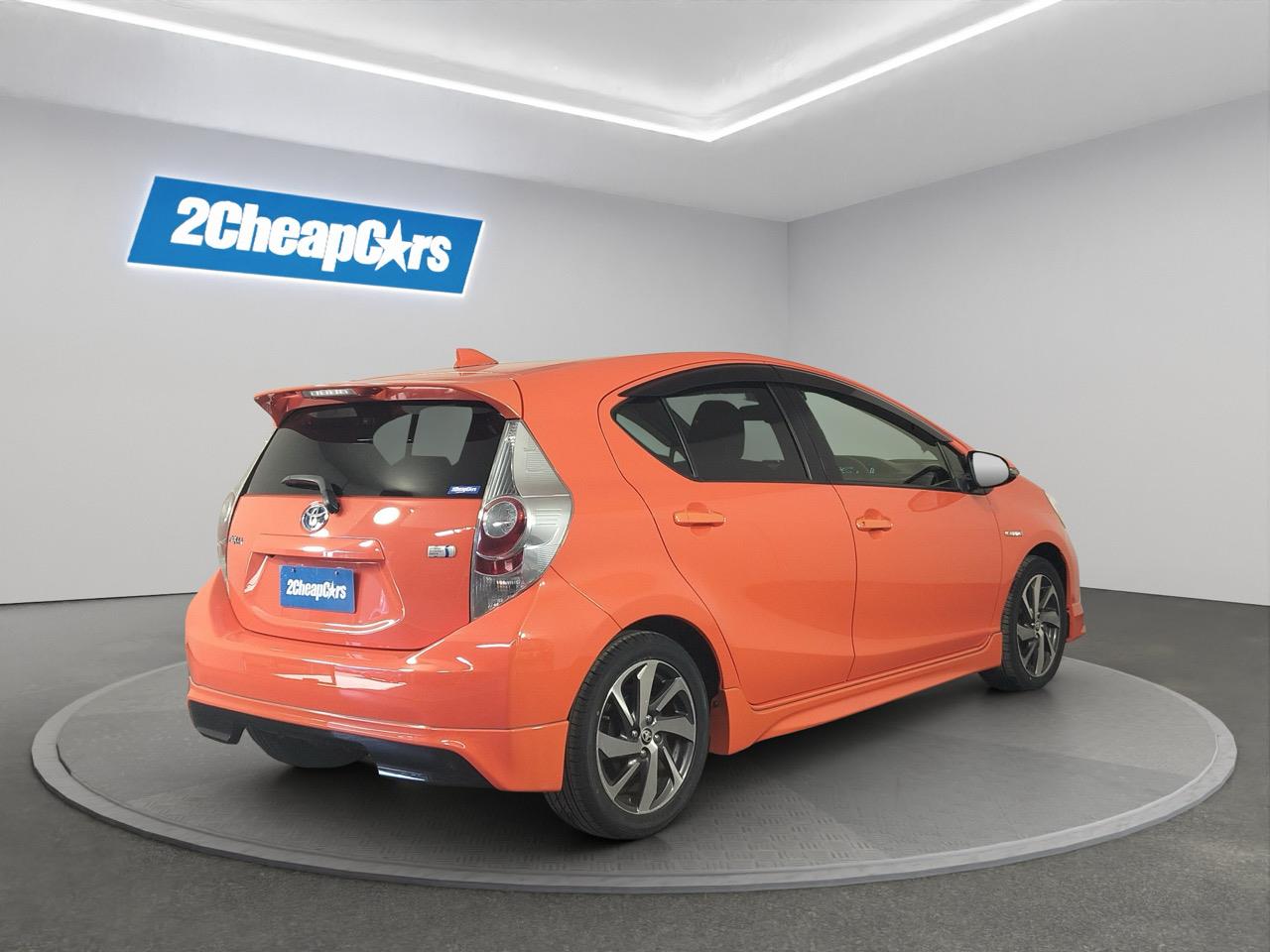 2014 Toyota Aqua G Hatchback REVERSING CAMERA + HEATED SEATS + AUTO LIGHTS