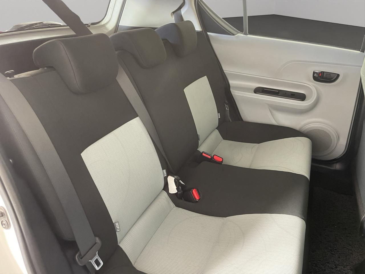 2012 Toyota Aqua G Hatchback AUTO LIGHTS + PUSH BUTTON START