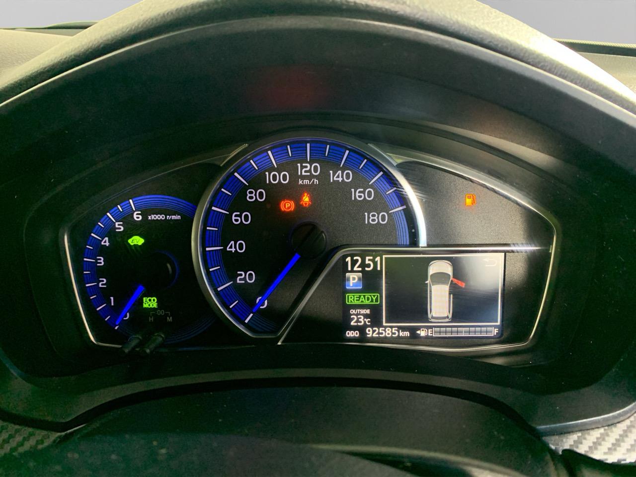 2013 Toyota Corolla Fielder Hybrid Station Wagon HYBRID EFFICIENCY + SMART KEY + EV MODE