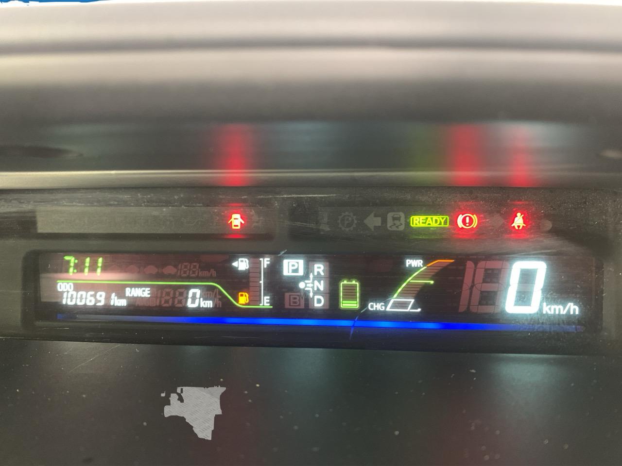 2012 Toyota Prius Alpha S Station Wagon GREAT SPACE  + REVERSING CAMERA + SMART KEY