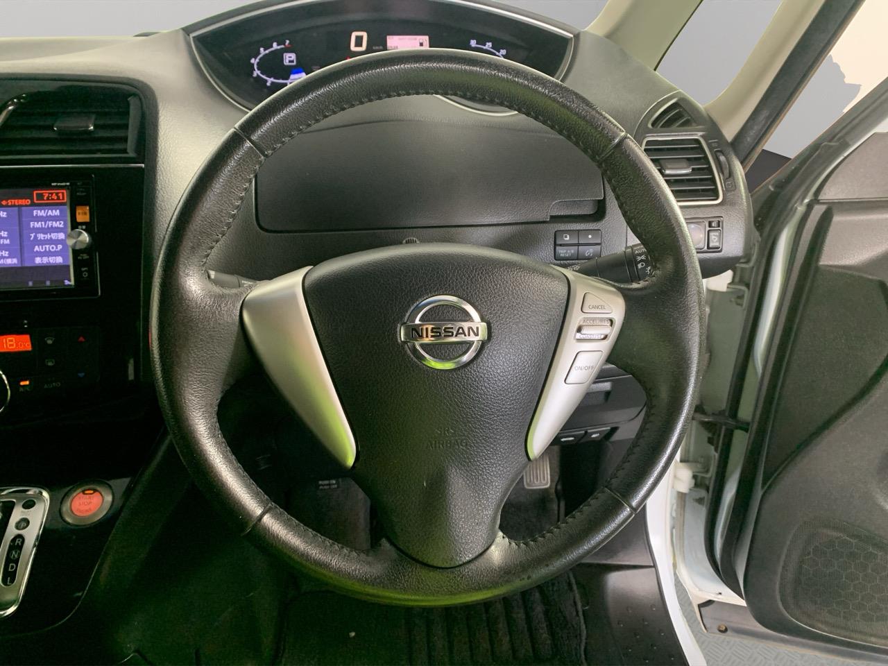 2014 Nissan Serena Hybrid Highway Star People Mover CRUISE CONTROL + AUTO LIGHTS + REVERSING CAMERA