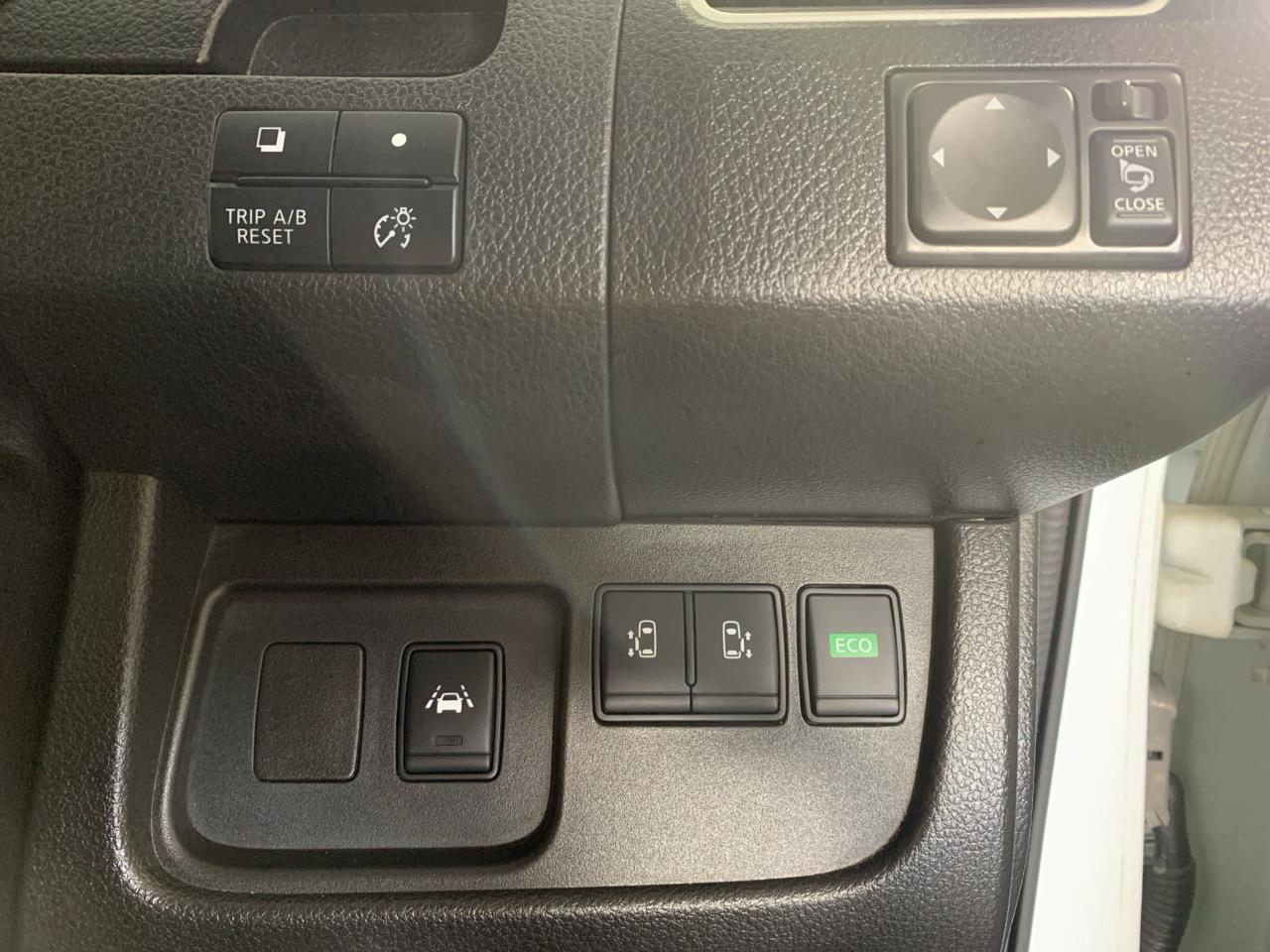 2014 Nissan Serena Hybrid Highway Star People Mover CRUISE CONTROL + AUTO LIGHTS + REVERSING CAMERA