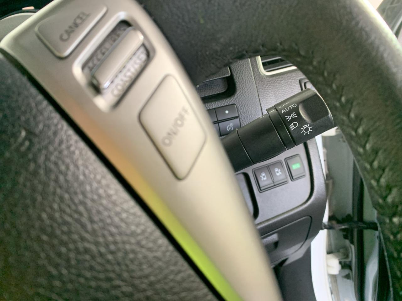 2014 Nissan Serena Hybrid Highway Star People Mover CRUISE CONTROL + AUTO LIGHTS + REVERSING CAMERA