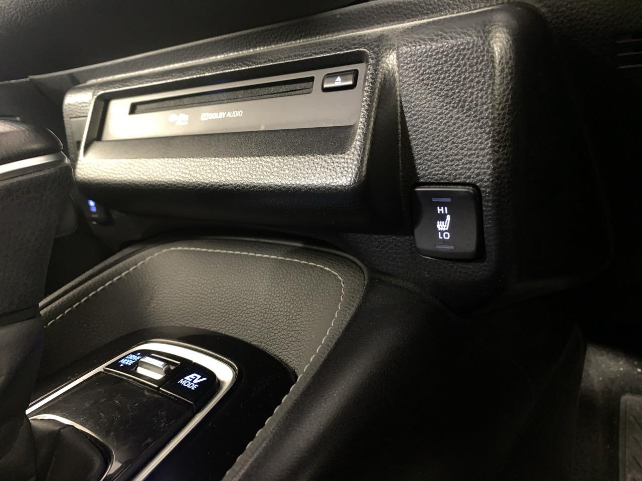 2020 Toyota Corolla Sport Hybrid G Hatchback HEATED SEATS + PARKING SENSORS + REVERSING CAMERA