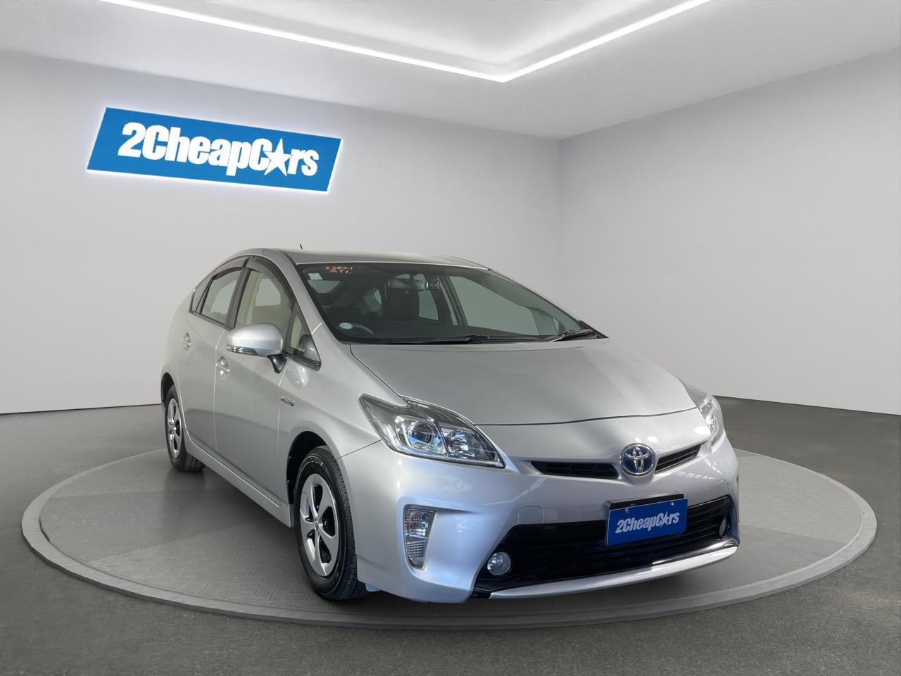 2014 Toyota Prius S Hatchback AUTO LIGHTS + PUSH BUTTON START