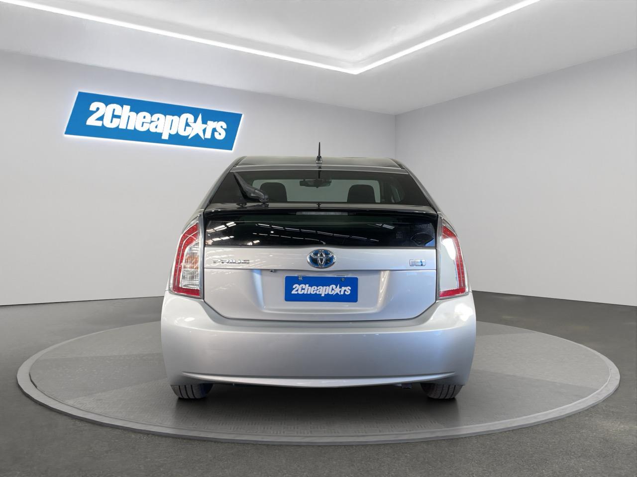 2014 Toyota Prius S Hatchback AUTO LIGHTS + PUSH BUTTON START