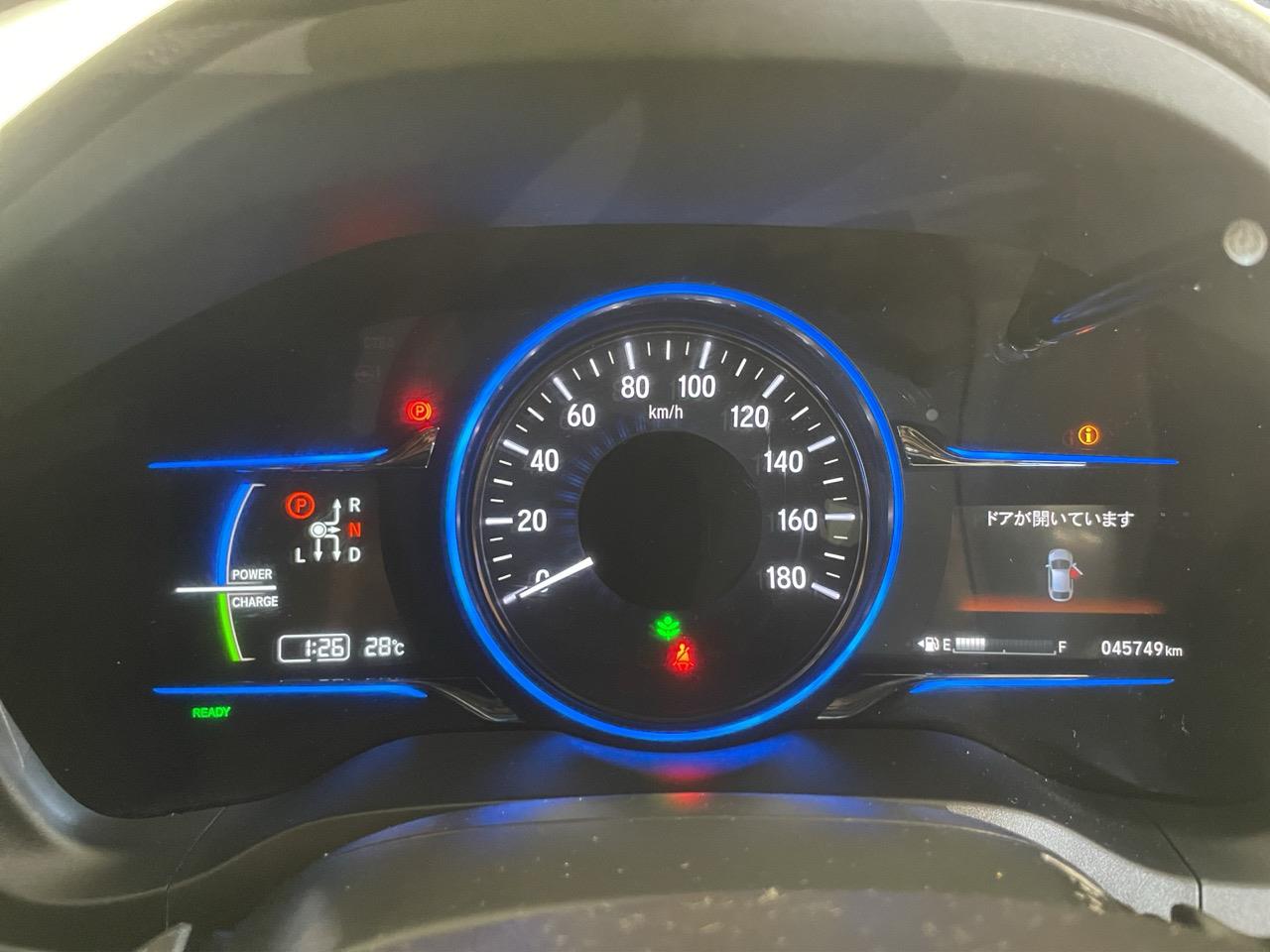 2014 Honda Vezel Hybrid Z RV/SUV REVERSING CAMERA + PUSH SRART + AUTO LIGHTS