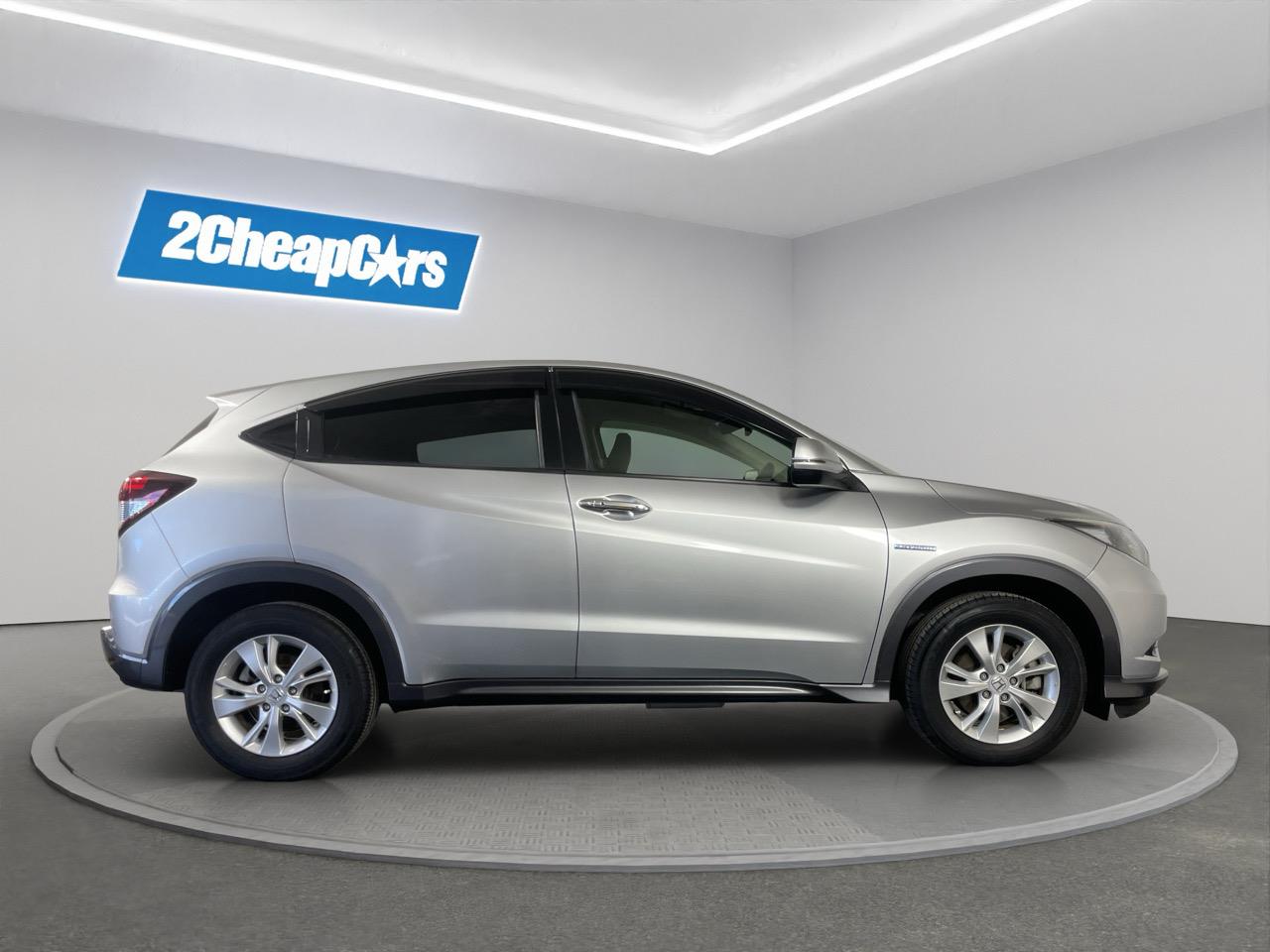 2014 Honda Vezel Hybrid Z RV/SUV REVERSING CAMERA + PUSH SRART + AUTO LIGHTS