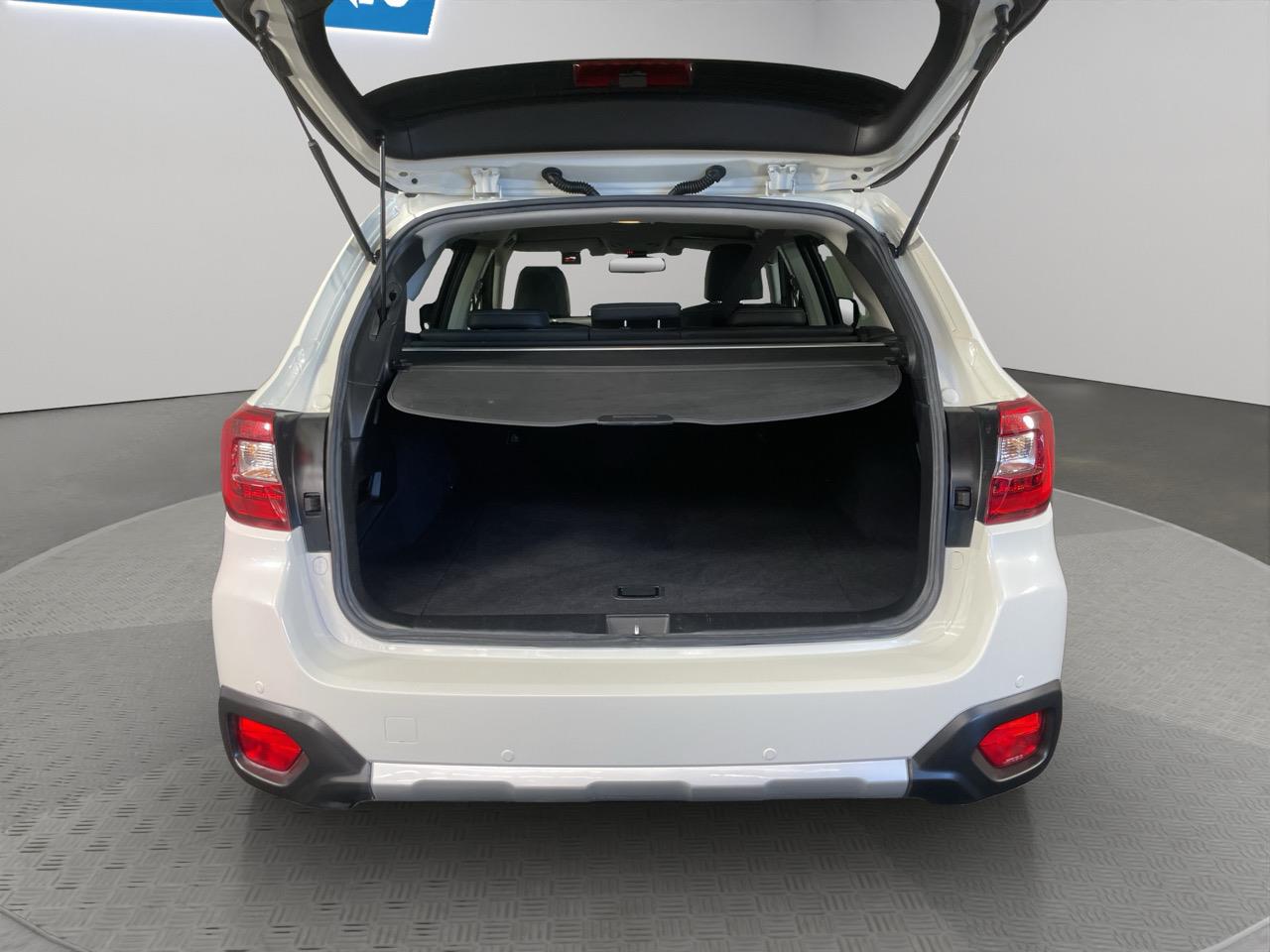 2016 Subaru Outback New Shape AWD RV/SUV LOW KM + AWD + EYE SIGHT SYSTEM + PUSH START